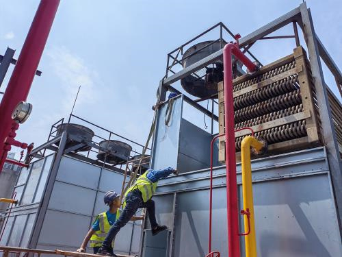 淺析玻璃鋼冷卻塔發(fā)生畸形狀況如何處理?(方形逆流式玻璃鋼冷卻塔工作原理)