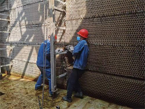 我司的閉式冷卻塔優(yōu)勢突出體現(xiàn)在哪？(閉式冷卻塔內(nèi)部